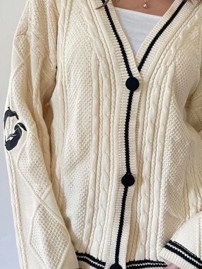 Love On Tour Harry Styles Bunny Cream Cardigan XL/2XL